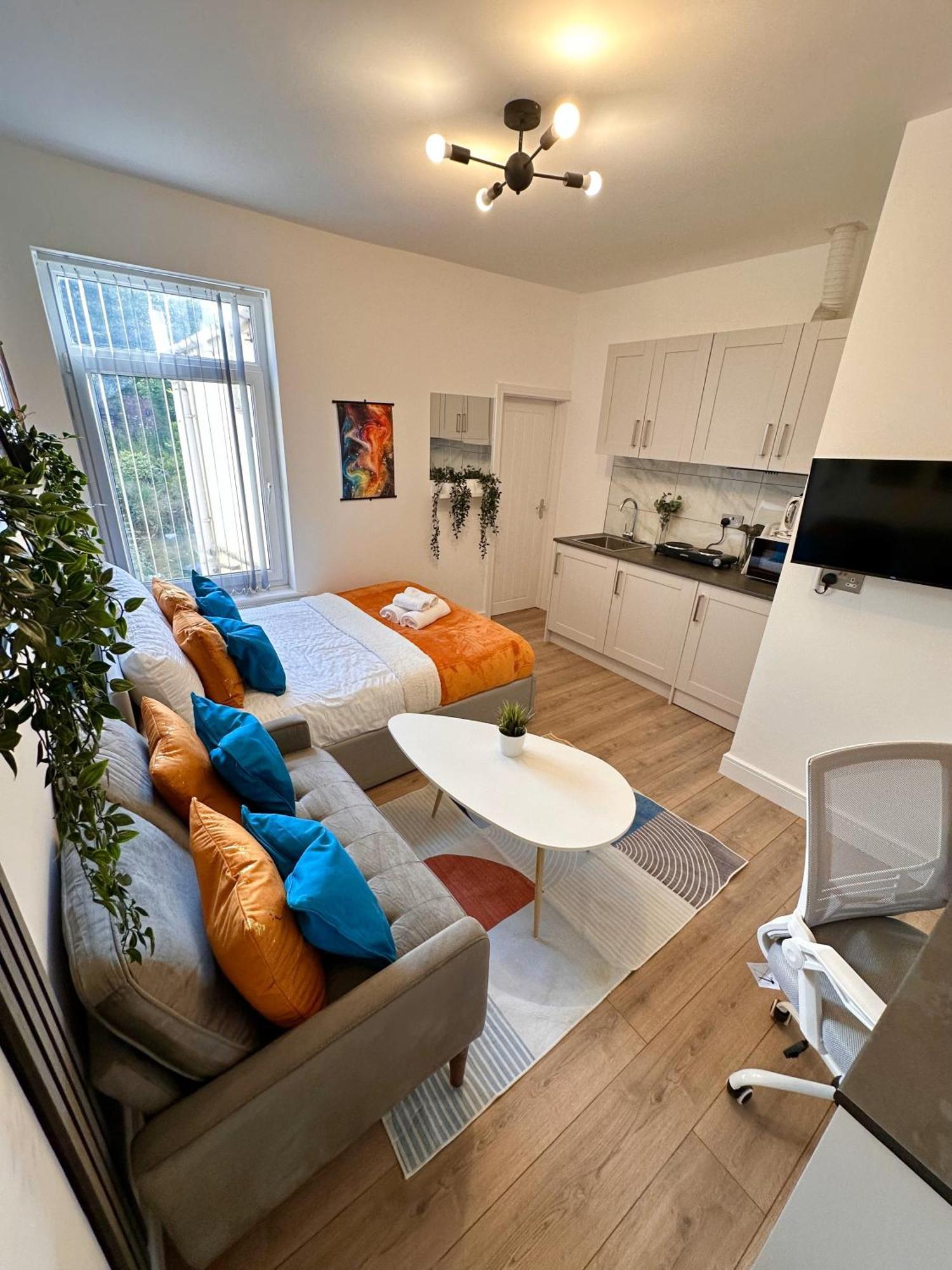 R4 Luxury Studio En-Suite Room In Harborne Lane By Queen Elizabeth Hospital Birmingham Esterno foto