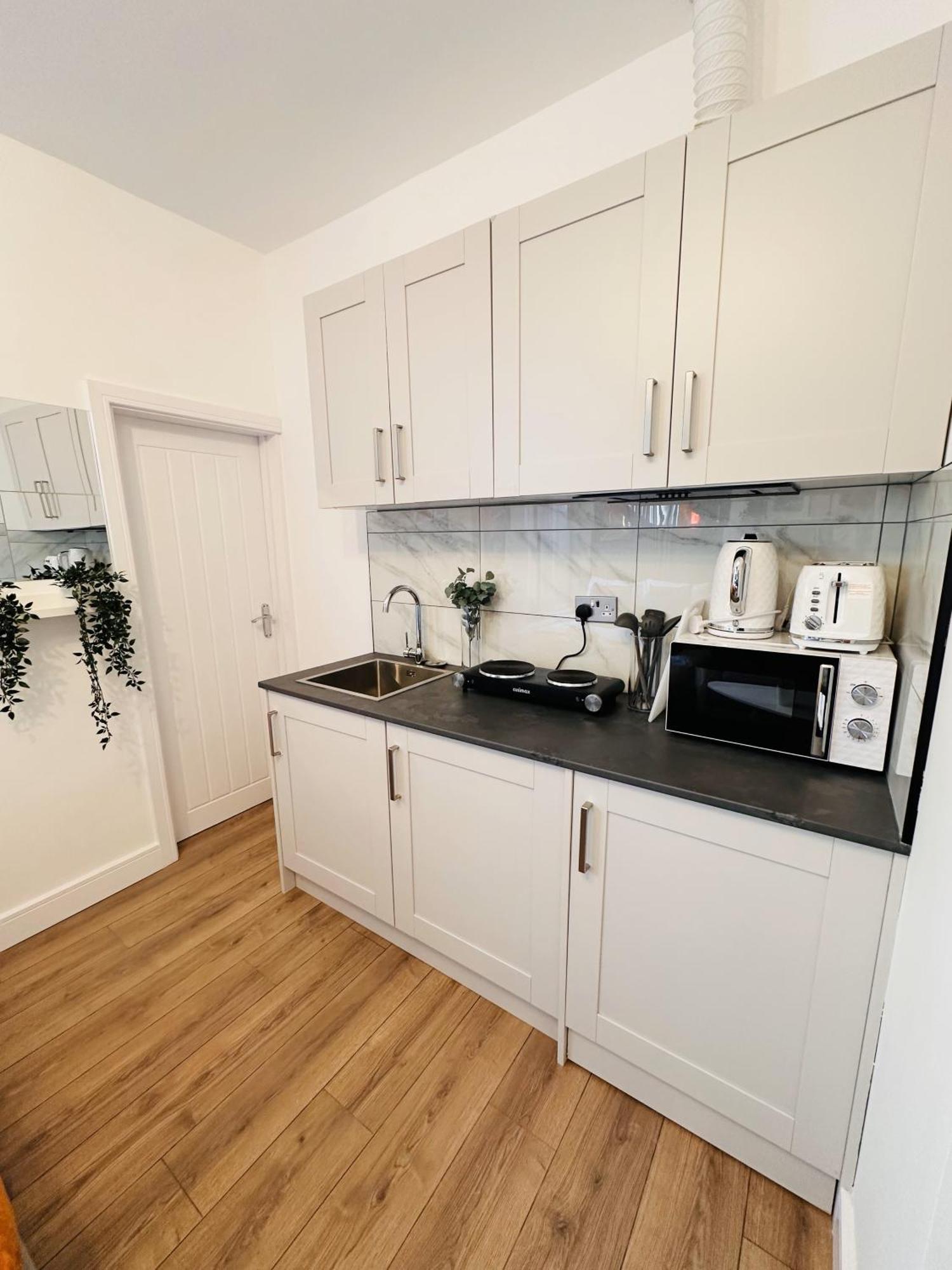R4 Luxury Studio En-Suite Room In Harborne Lane By Queen Elizabeth Hospital Birmingham Esterno foto