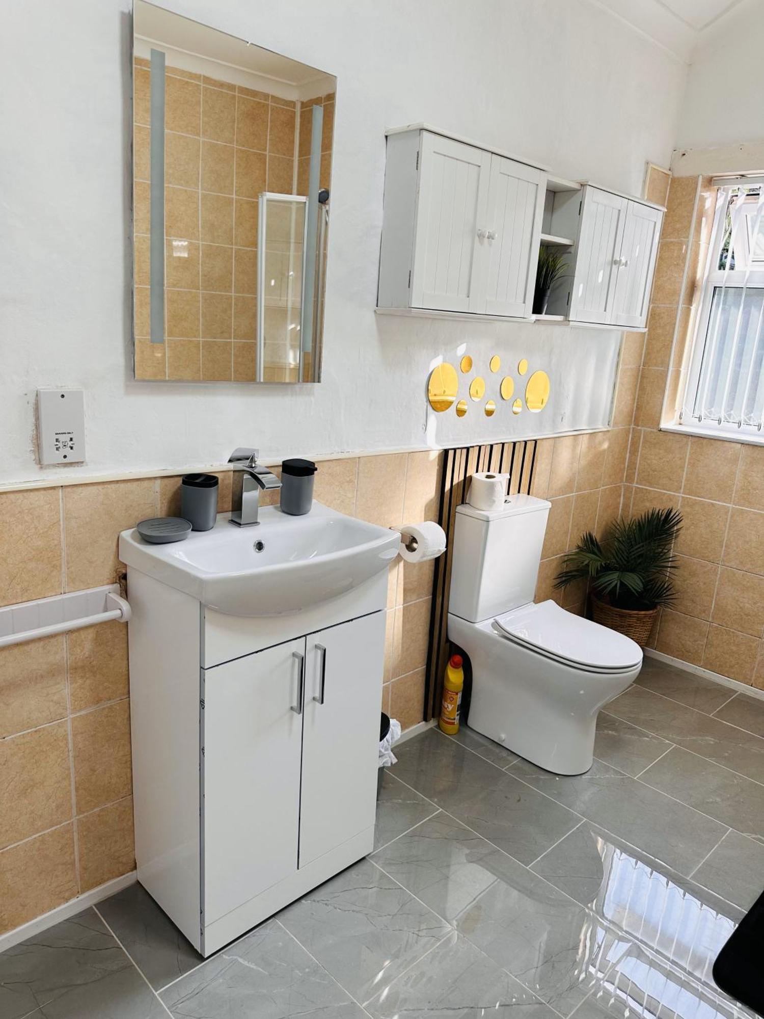R4 Luxury Studio En-Suite Room In Harborne Lane By Queen Elizabeth Hospital Birmingham Esterno foto